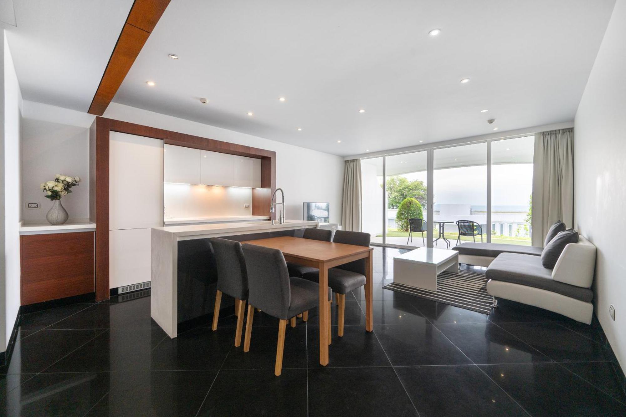 Pure Sunset Beach - Ocean View Room, Pattaya Na Chom Thian Dış mekan fotoğraf